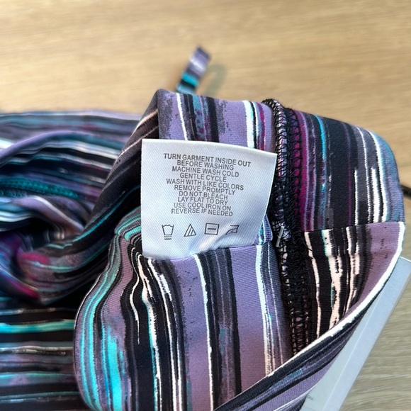 Threads 4 Thought Blue Purple Sleeveless Sports Bra Top - Picture 6 of 7